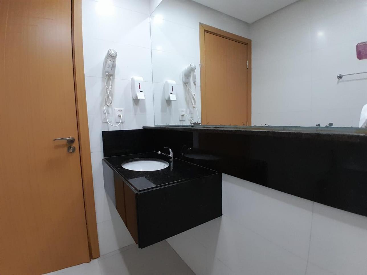 Anai Hotel جابواتاو دوس غوارارابيس المظهر الخارجي الصورة